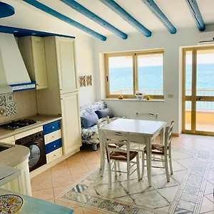 your-beach-home-with-stand-up-paddle-and-bicycles.sicilyhotelsitaly.net/